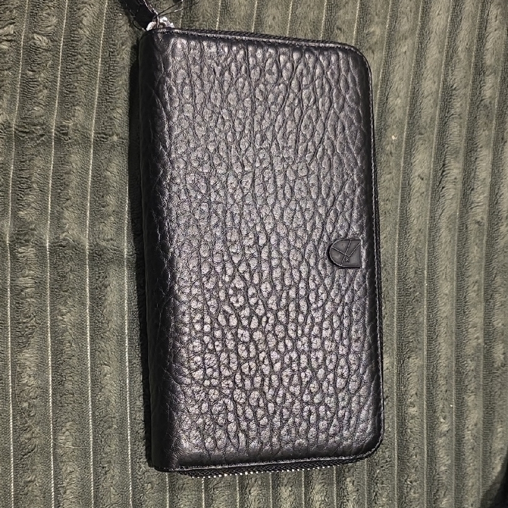 SIX ELEVEN Leather,  Textured, Black Zip Wallet